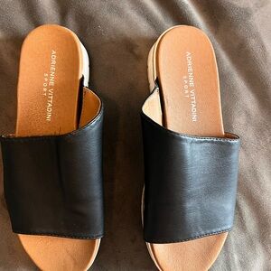 Adrienne Vittadini Black Leather Slide Sandals